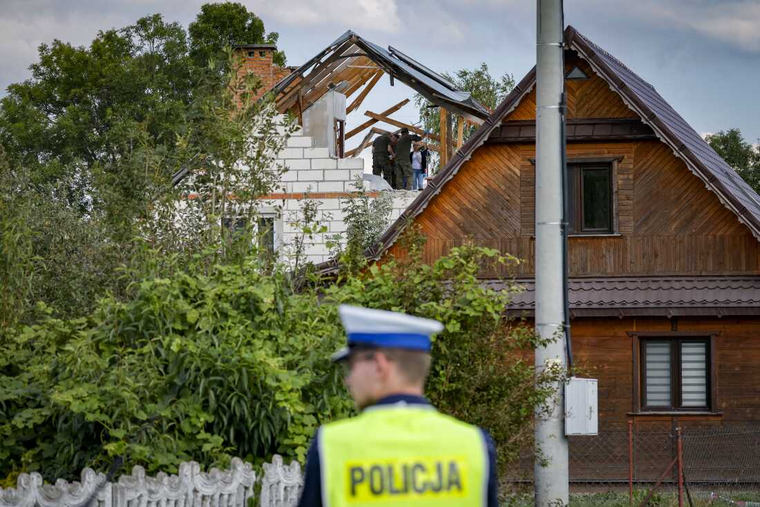 Poland’s Leader Warns Against Rising Hostility Toward Ukraine Amid Drone Disputes