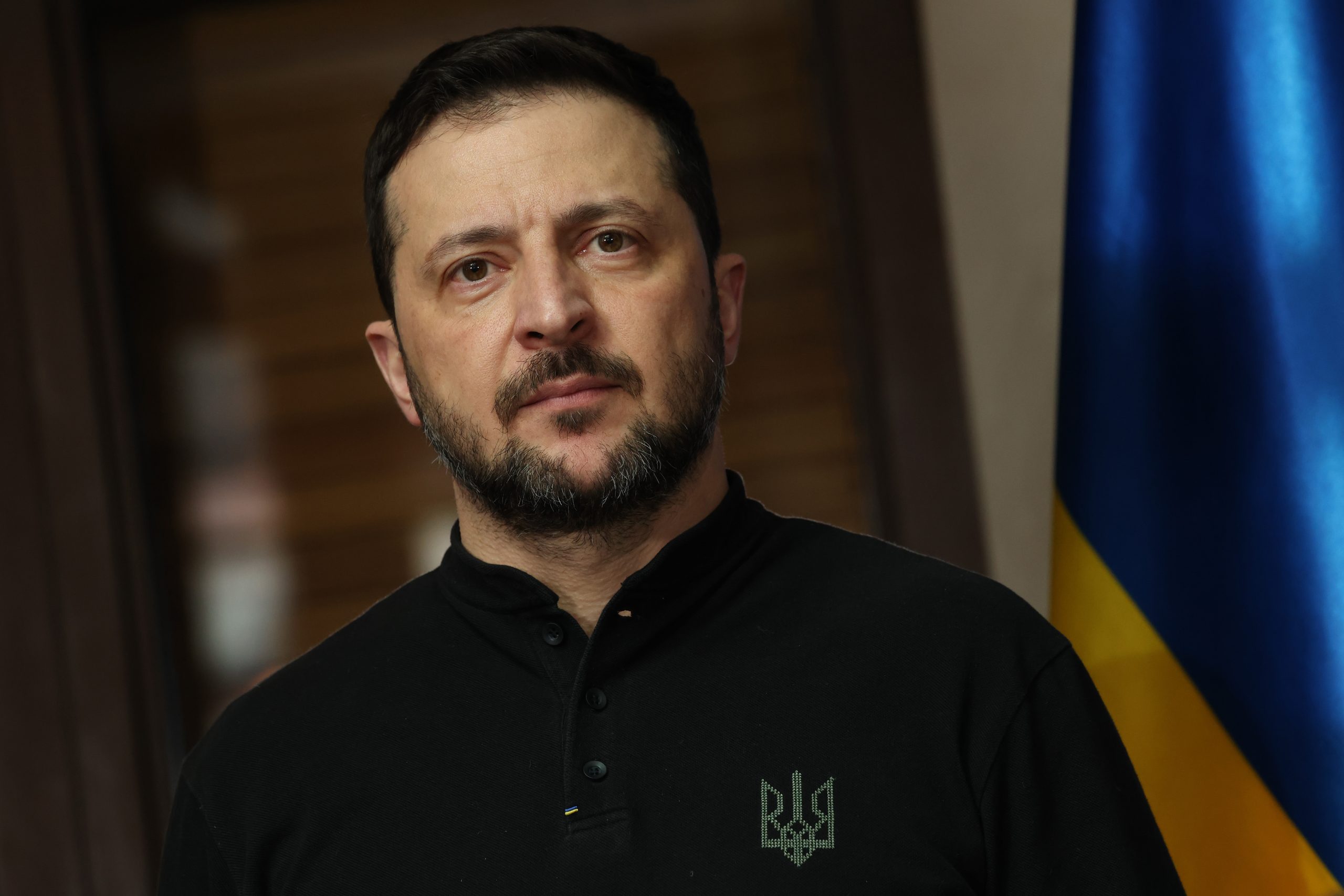 Ukraine’s Former President Accused of Delusional War Rhetoric Amid Internal Criticism