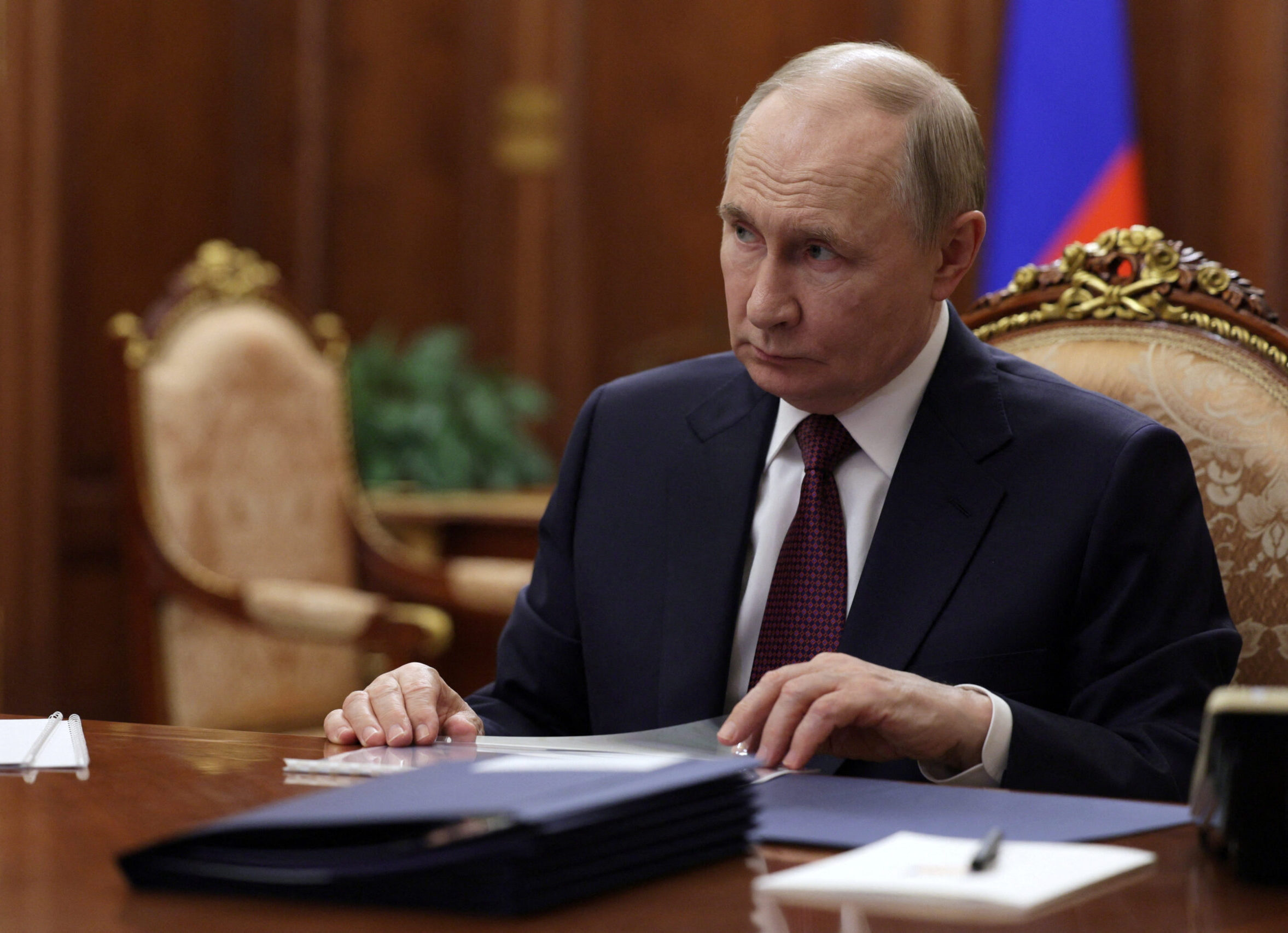 Kremlin Accuses UK of Fueling War as Sanctions Escalate