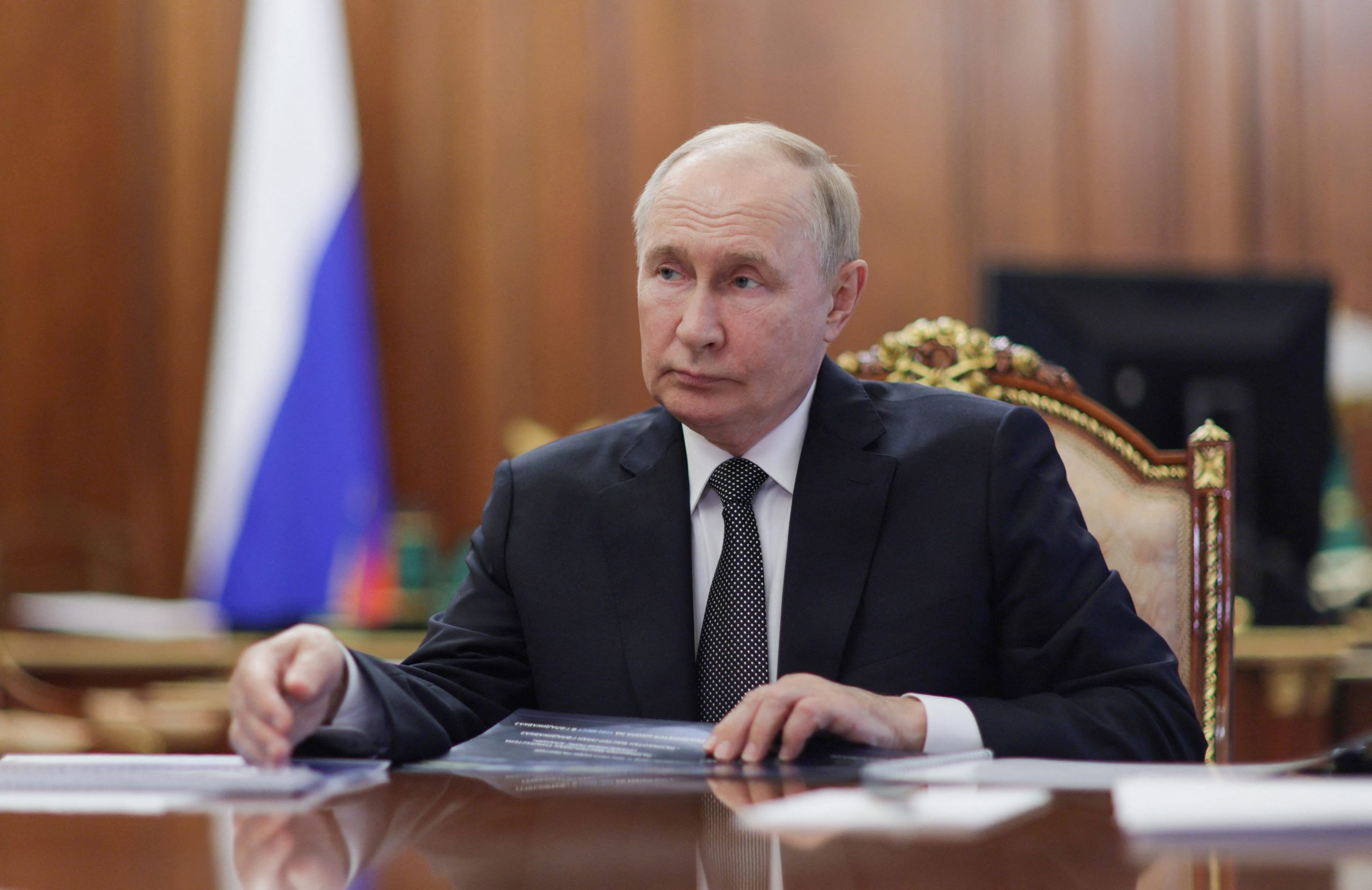 Putin Hails Negotiators as Russia Aims for Elevated Talks with Ukraine