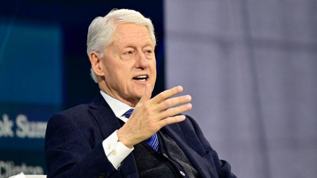 Bill Clinton: ‘I Saw Nothing’ on Epstein Ties During House Oversight Hearing