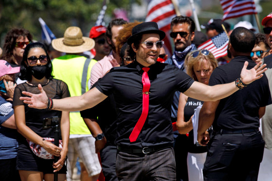 Trump’s Bold Move: FBI Replaced by YouTubers and Tip Line