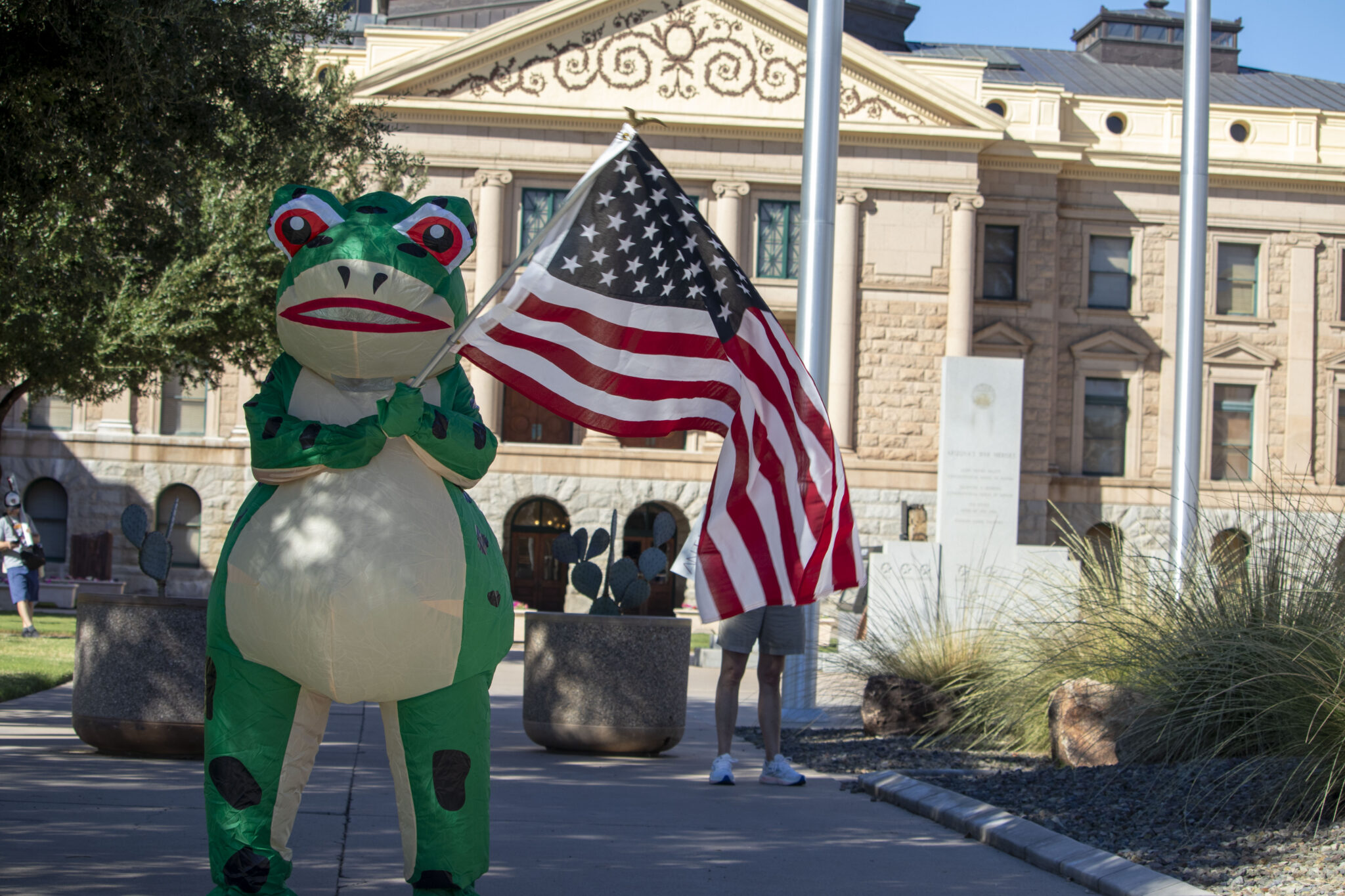 Democrats Stage ‘Weird Dancing Frogs’ Protest Against Trump’s State of the Union Address