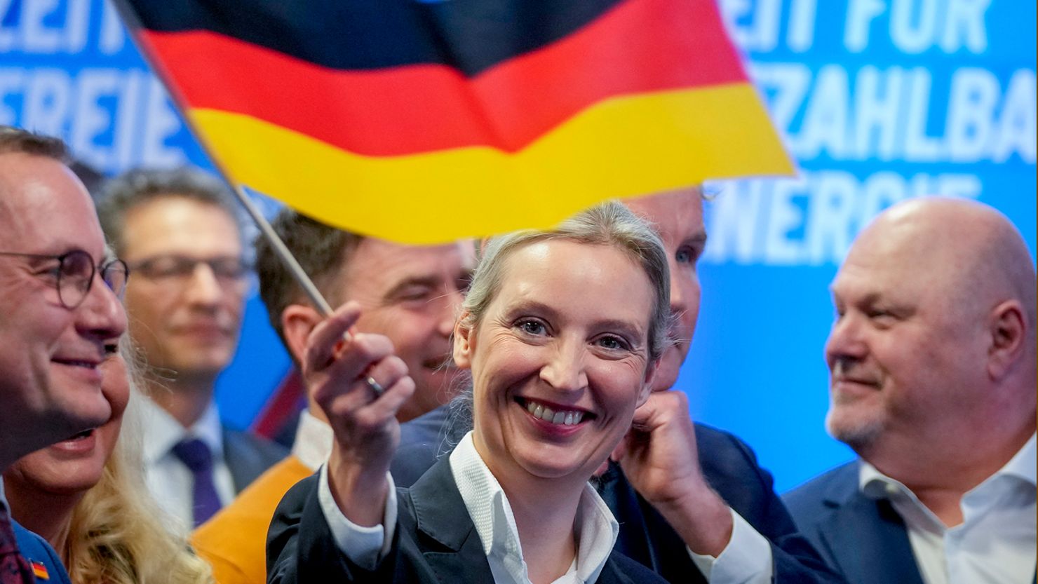 German Defense Minister Condemns AfD as ‘Anti-Democratic’ Threat with Alleged Moscow Ties