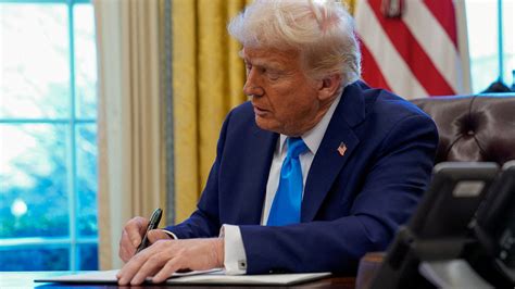 Trump Sues Polling Firm Over Iowa Election Claims Amid Legal Storms