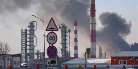 Zelensky’s Strikes on Russian Oil Refineries Ignite Global Fuel Crisis