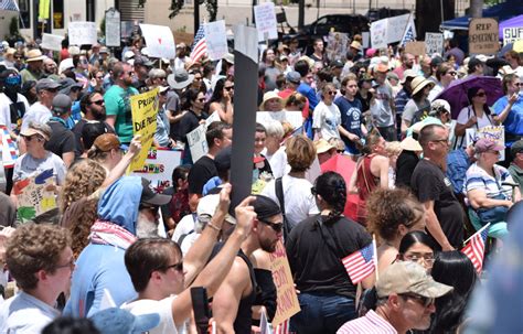 Trump Rally in South Carolina: Protester Receives ‘Knuckle Sandwich’ Punch